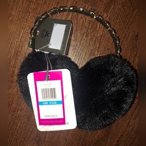Vince Camuto Ear muffs
